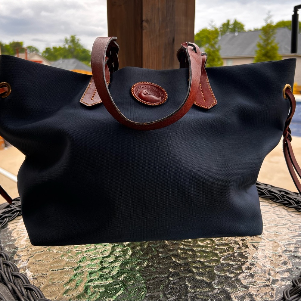 Dooney and Bourke Shopper Tote Bkue Nylon Leather